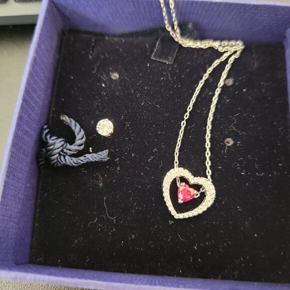 Elegant Swarovski Brand New 3 pieces love heart Necklace with 4 ways to wear - Picture 7 of 8